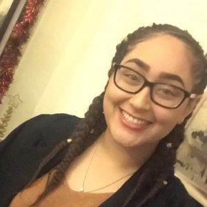 Meet your Posher, Daniela